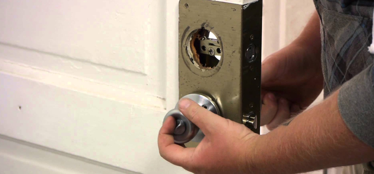 Home Lock Change in Lakeland Village